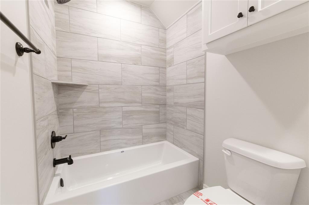 11616 Grace Boulevard Property Photo 18