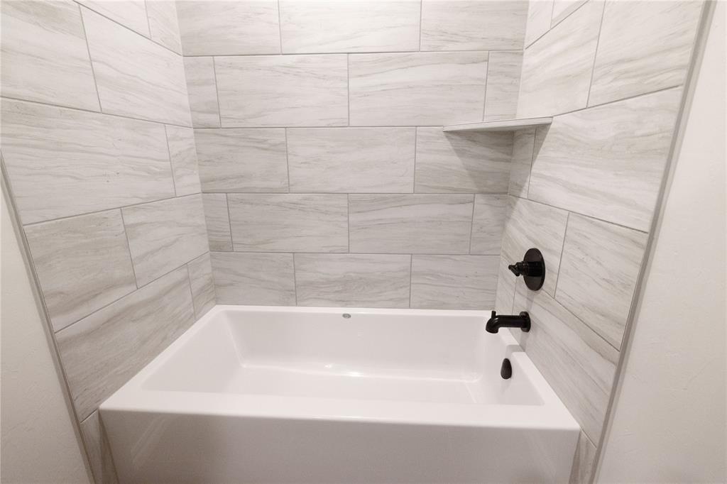 11616 Grace Boulevard Property Photo 21