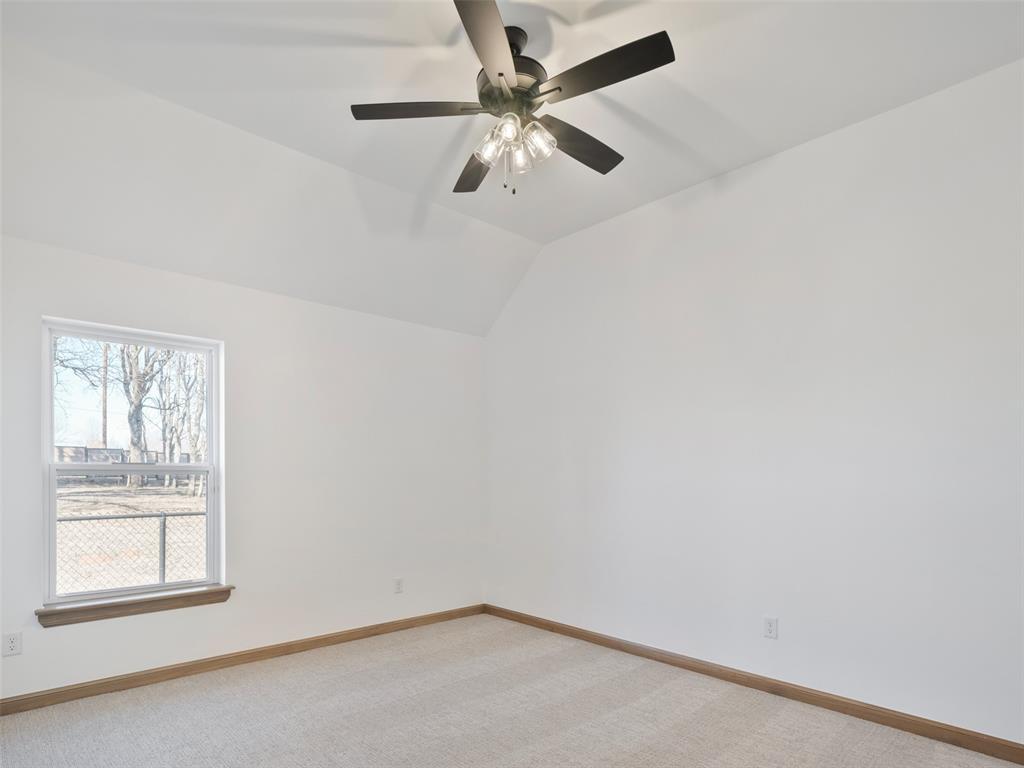 9008 Prairie Valley Drive Property Photo 14