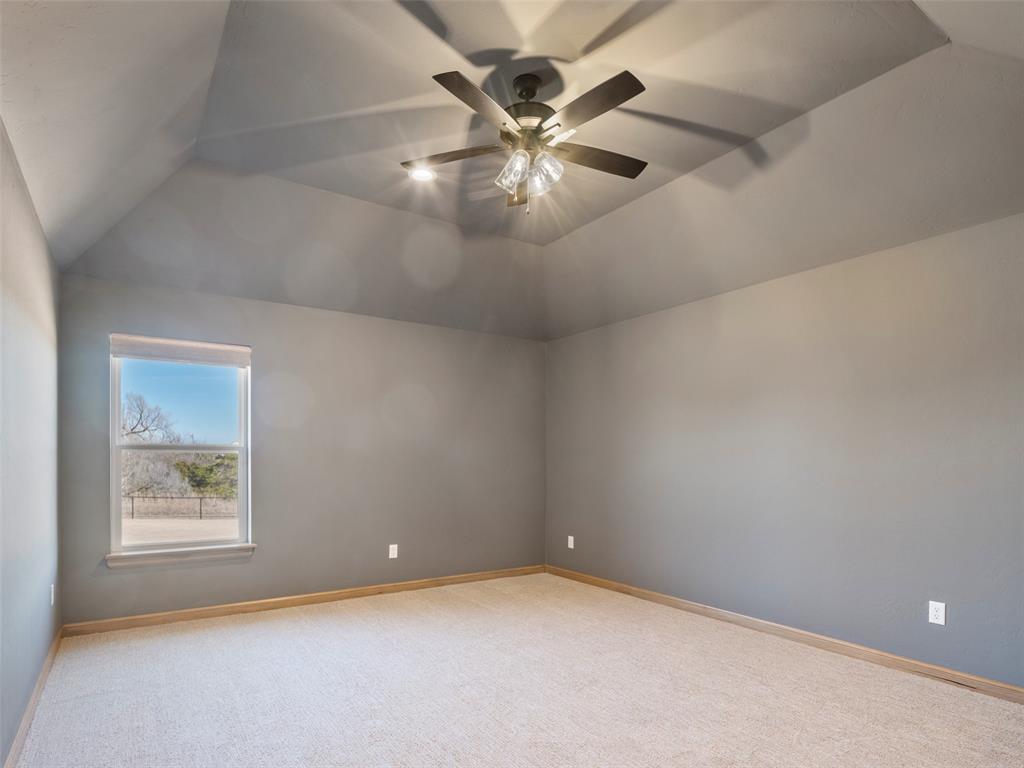 9008 Prairie Valley Drive Property Photo 29
