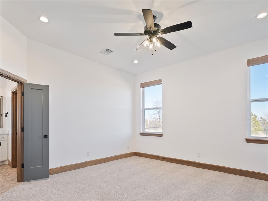 9008 Prairie Valley Drive Property Photo 35