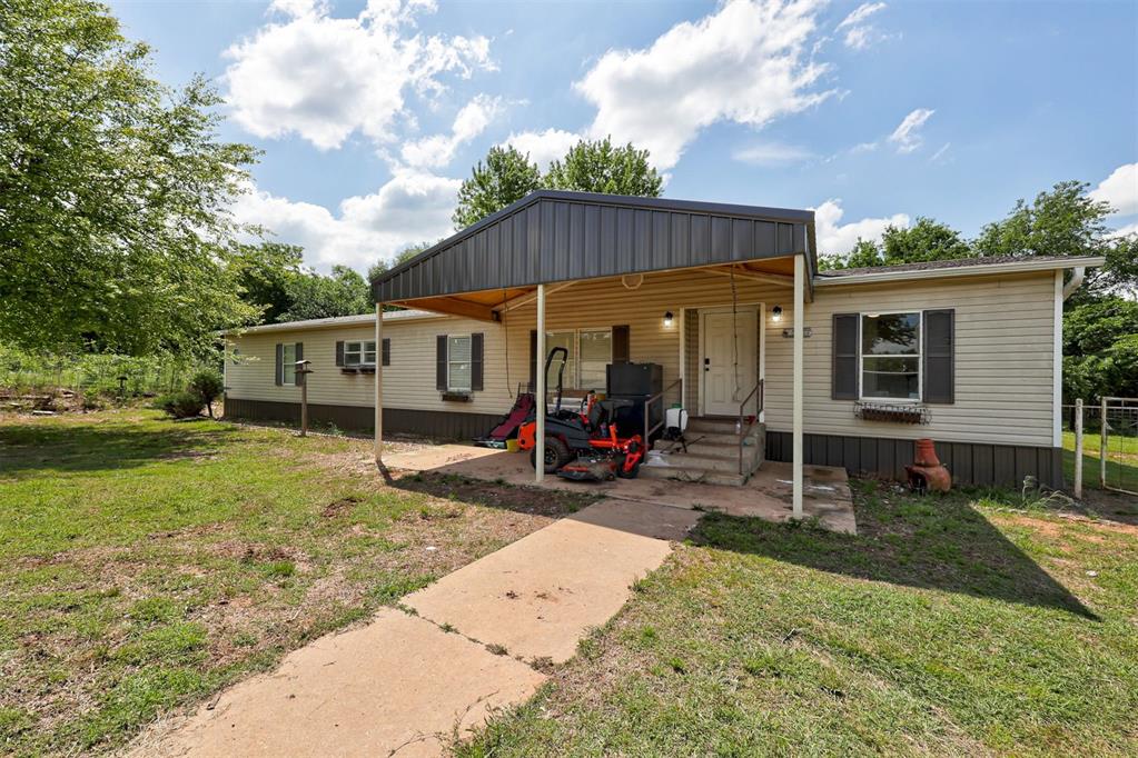 667 County Road 1410 Road Property Photo 4