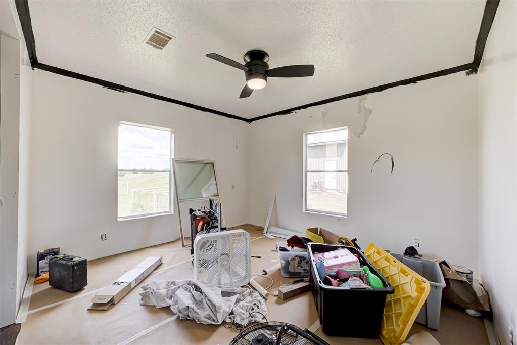 667 County Road 1410 Road Property Photo 16
