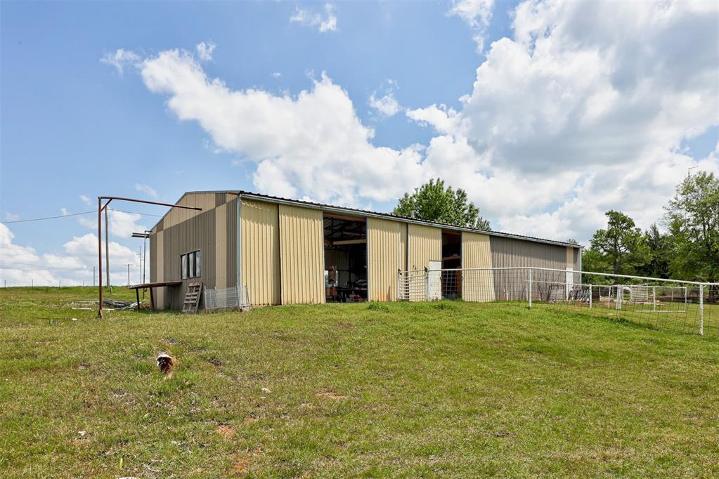 667 County Road 1410 Road Property Photo 22