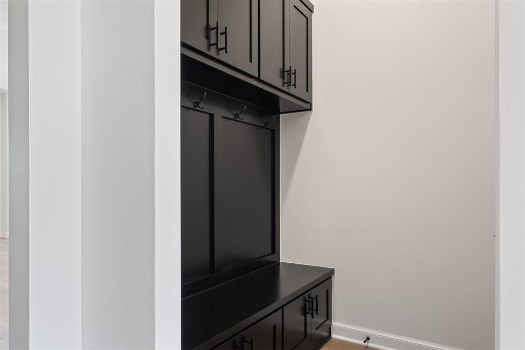 13612 Grass Plain Avenue Property Photo 27