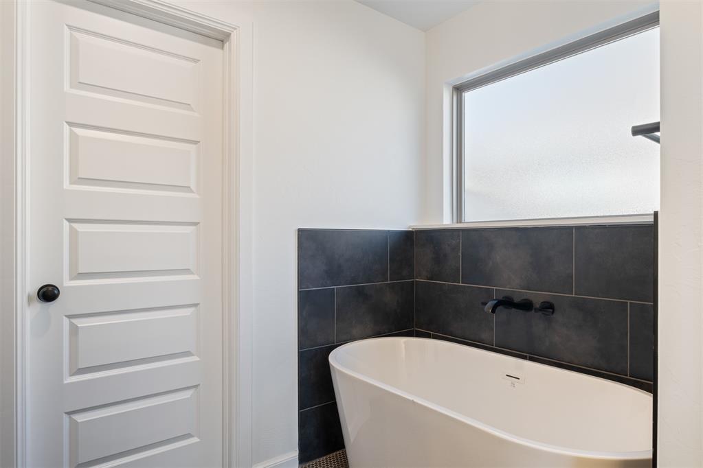 13612 Grass Plain Avenue Property Photo 31