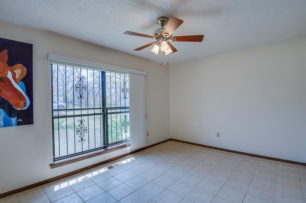 7833 Ne 95th Street Property Photo 23