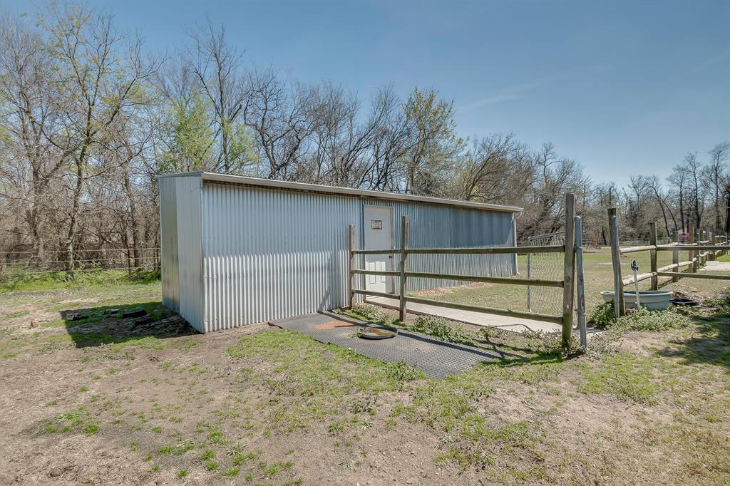 7833 Ne 95th Street Property Photo 40