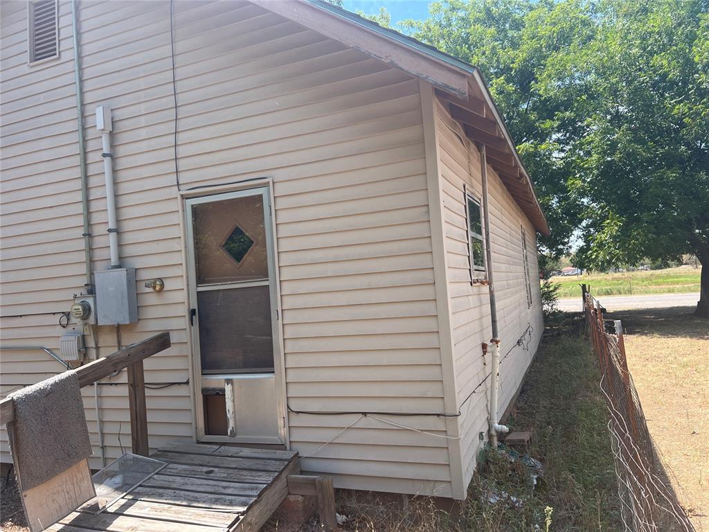 1800 N Okla Avenue Property Photo 3