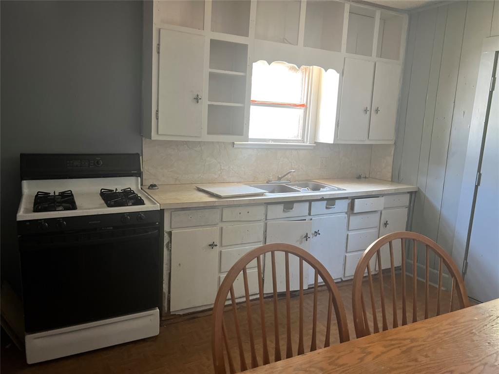 1800 N Okla Avenue Property Photo 6