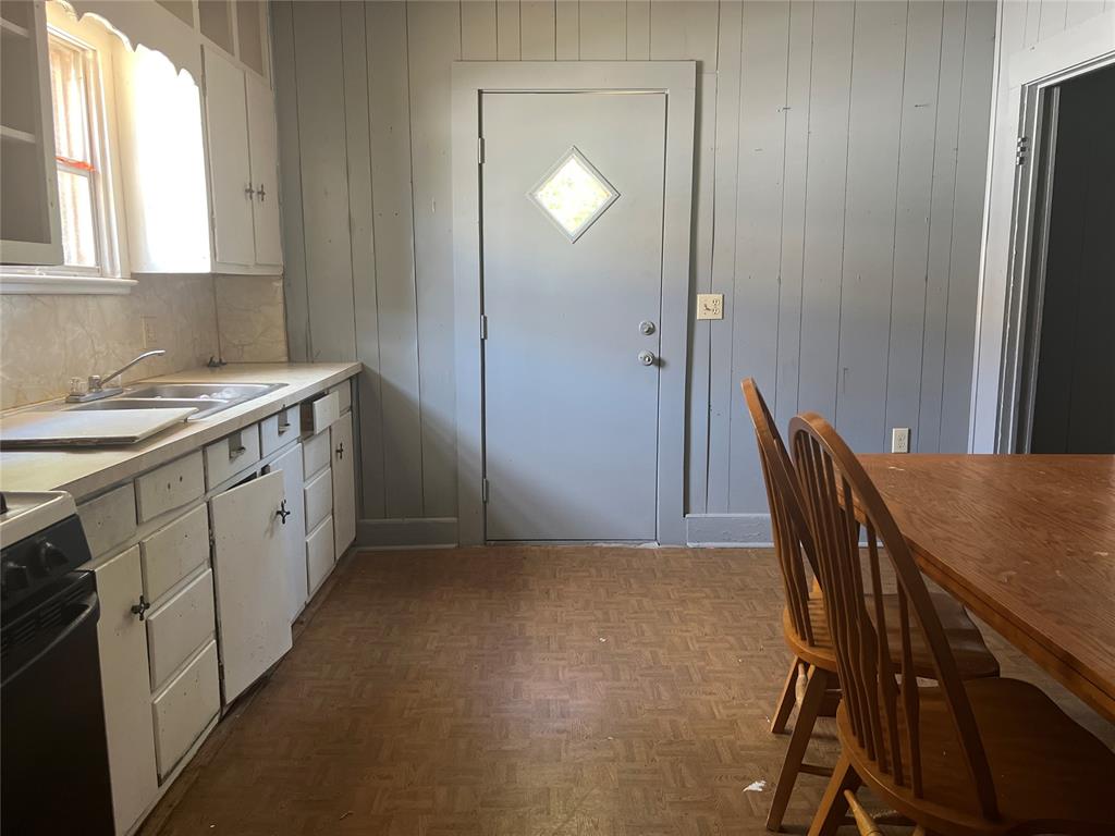 1800 N Okla Avenue Property Photo 7