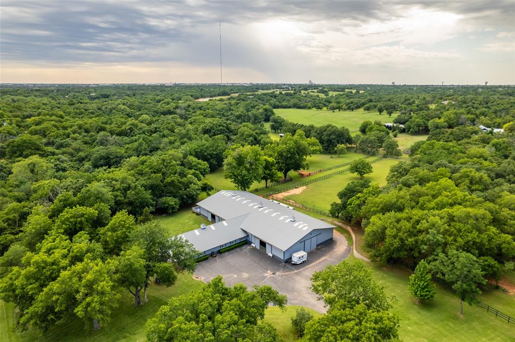 2701 Twin Creek Drive Property Photo 46