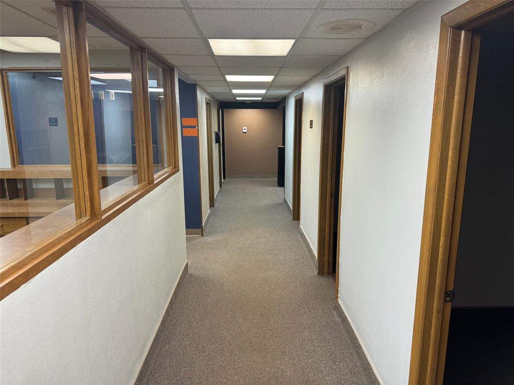 320 N I-35 Service Road Property Photo 14