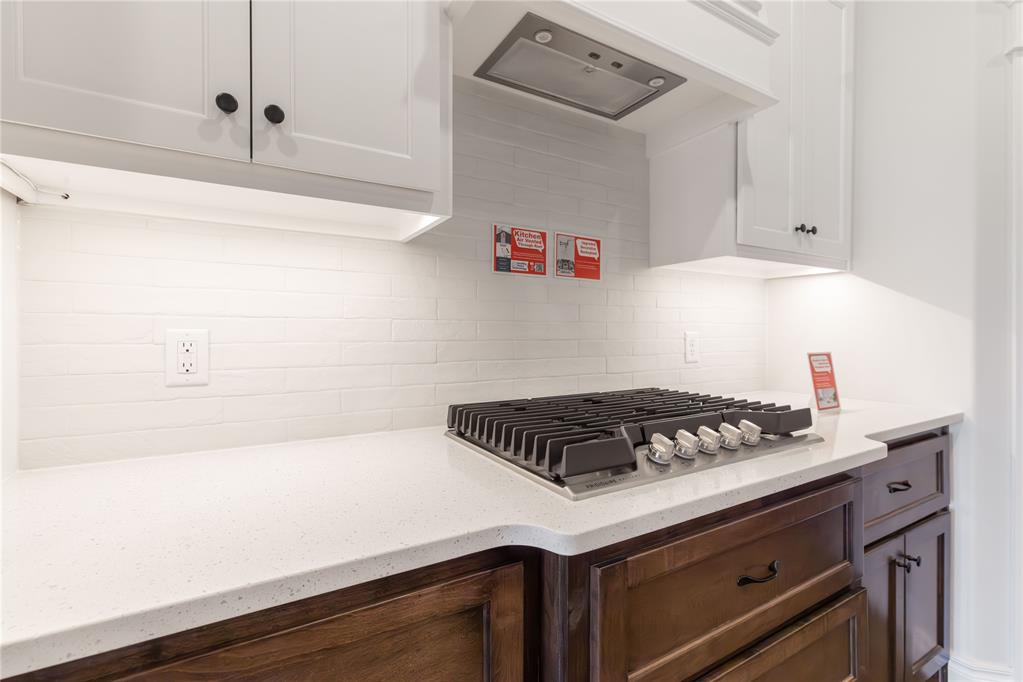 3201 Courtney Creek Drive Property Photo 4