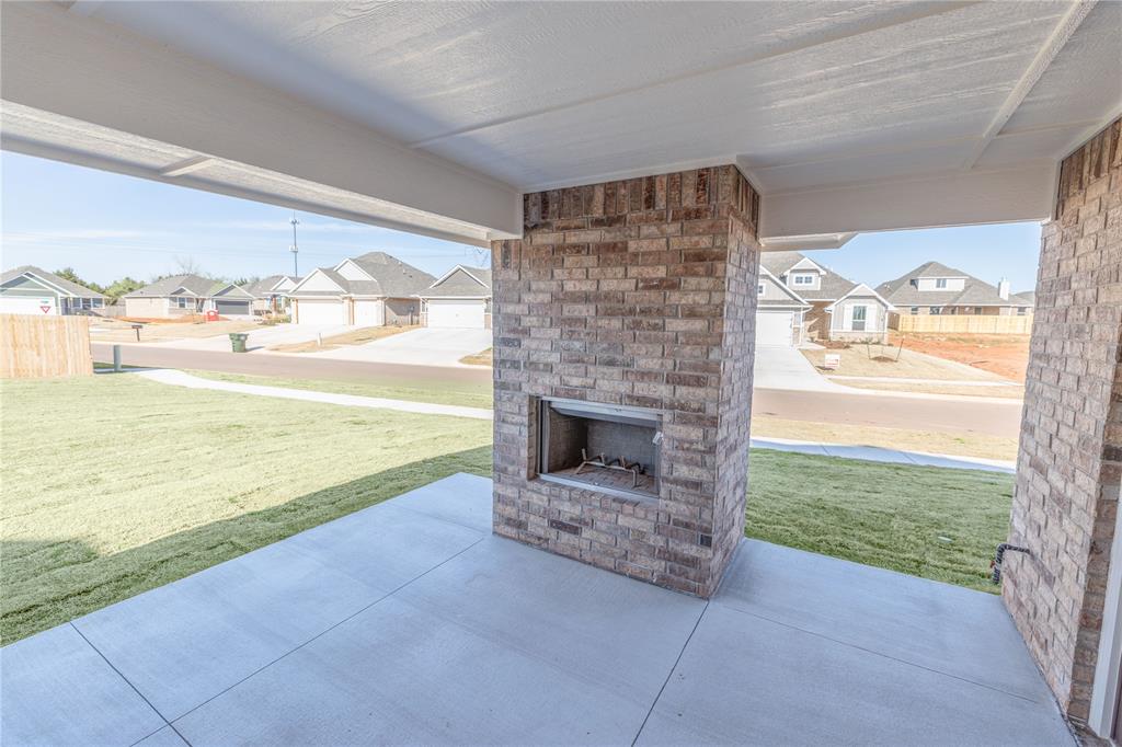 3201 Courtney Creek Drive Property Photo 30