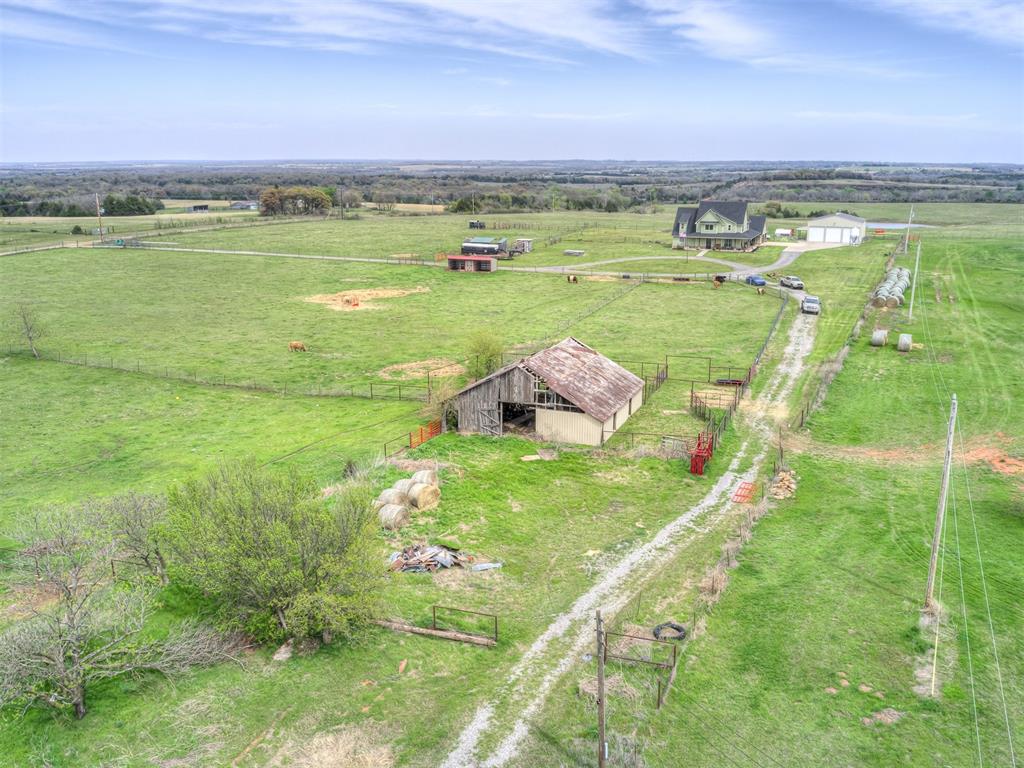 352077 E 800 Road Property Photo 3