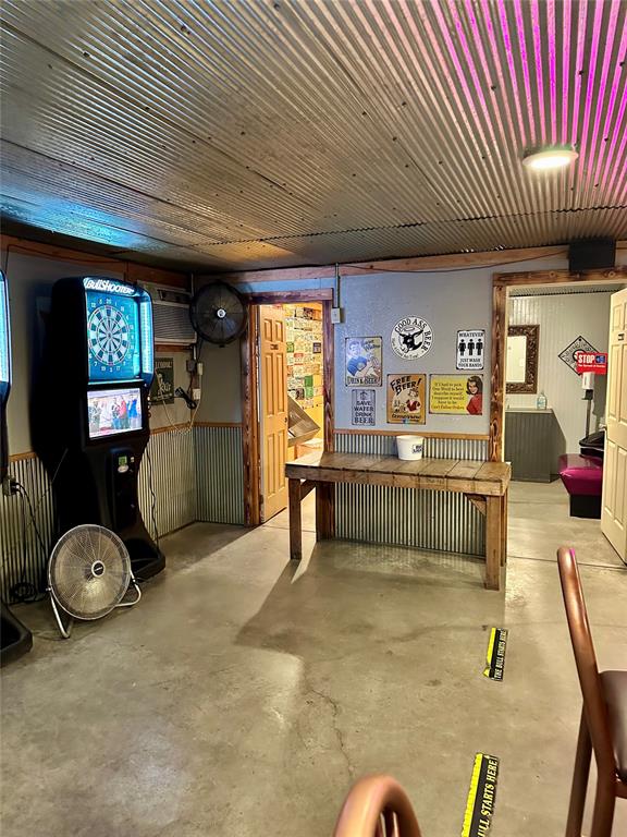 9409 N Hiwassee Road Property Photo 6