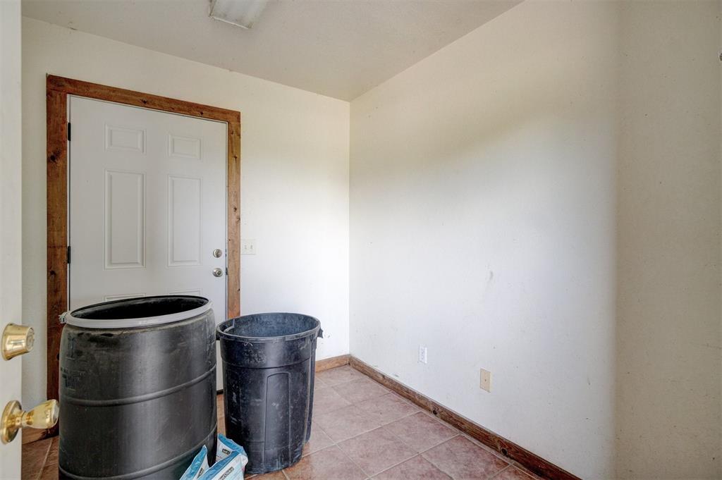 56123 Moccasin Trail Property Photo 9
