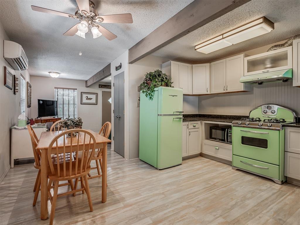 4877 Shangrila Road Property Photo 14