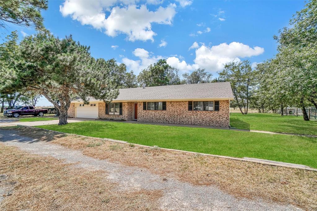 20575 E County Road 157 Property Photo 3
