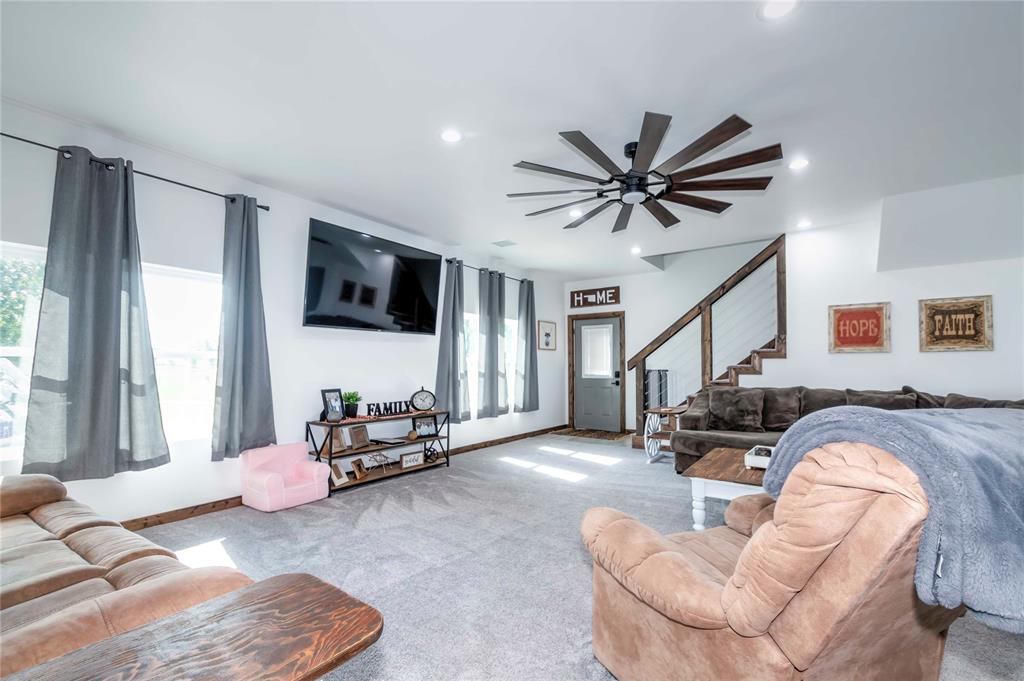 880612 S 3450 Road Property Photo 5