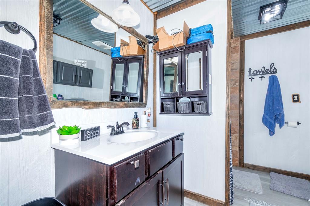 880612 S 3450 Road Property Photo 19