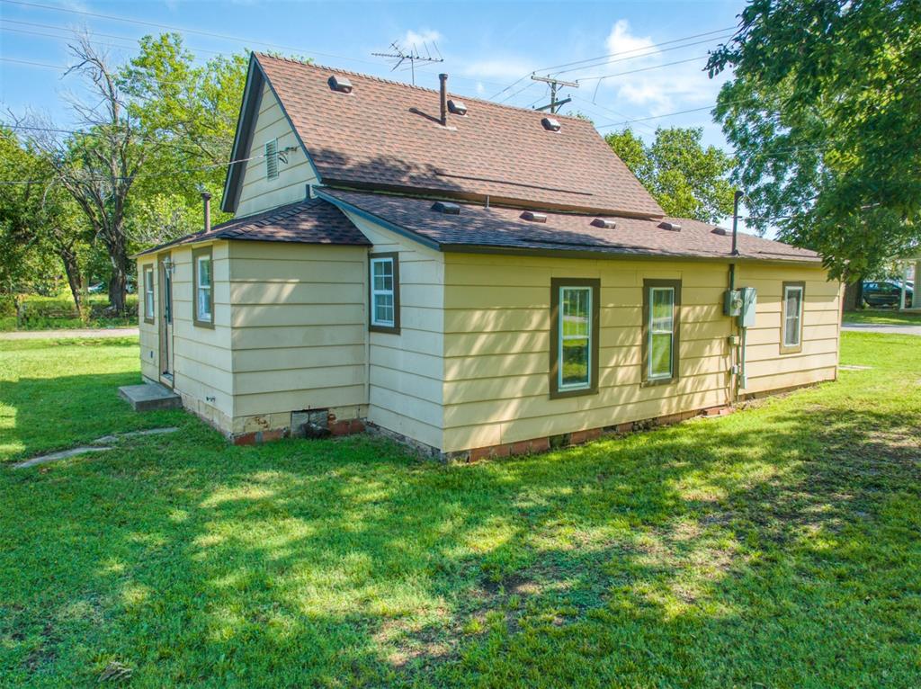 823 Pastusek Avenue Property Photo 3