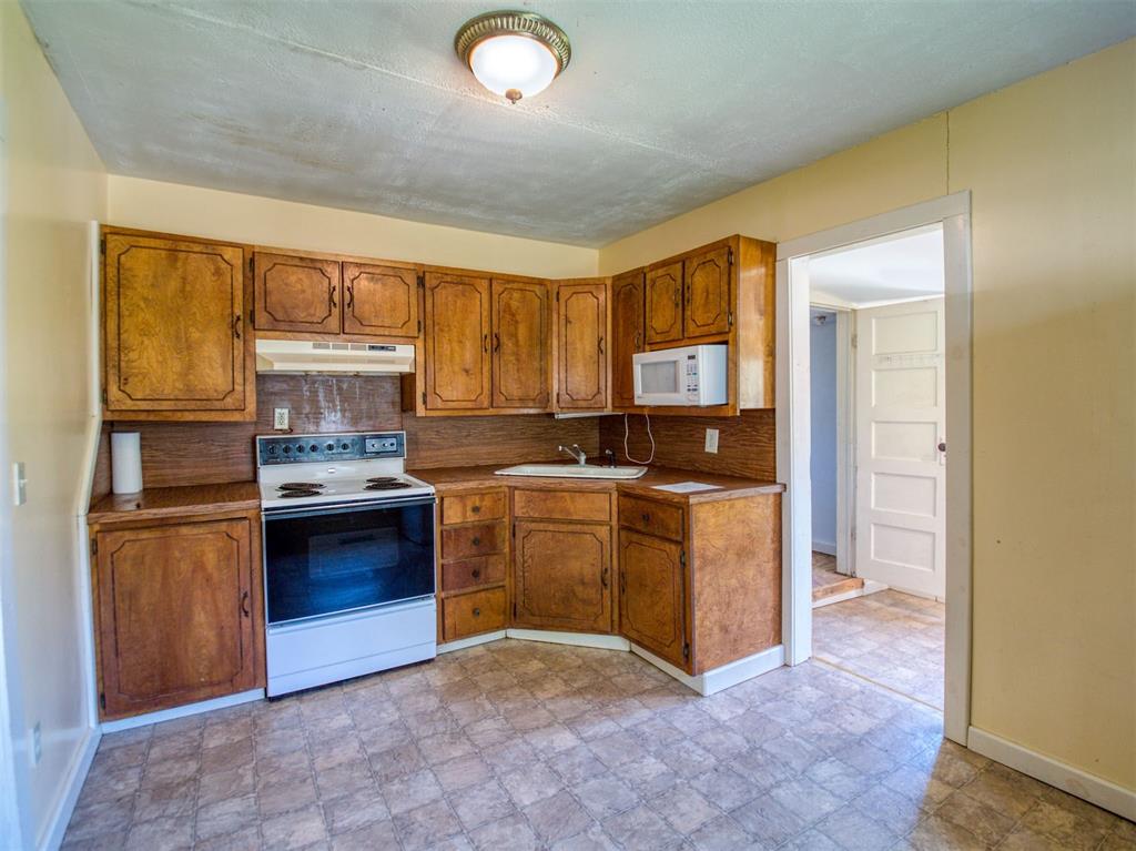 823 Pastusek Avenue Property Photo 18
