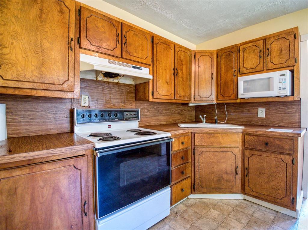 823 Pastusek Avenue Property Photo 22