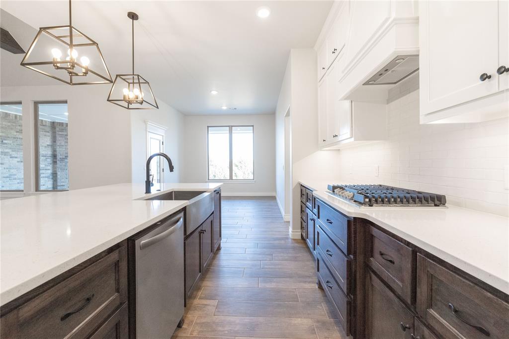 9705 Blue Bonnet Boulevard Property Photo 8