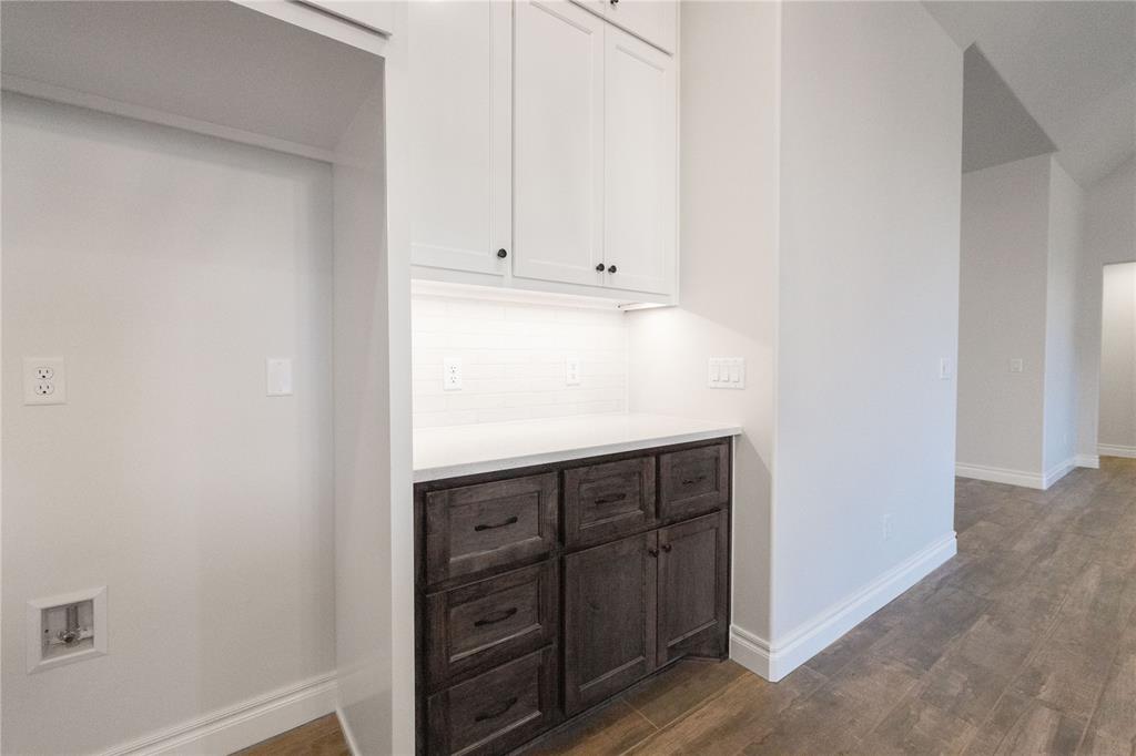 9705 Blue Bonnet Boulevard Property Photo 11