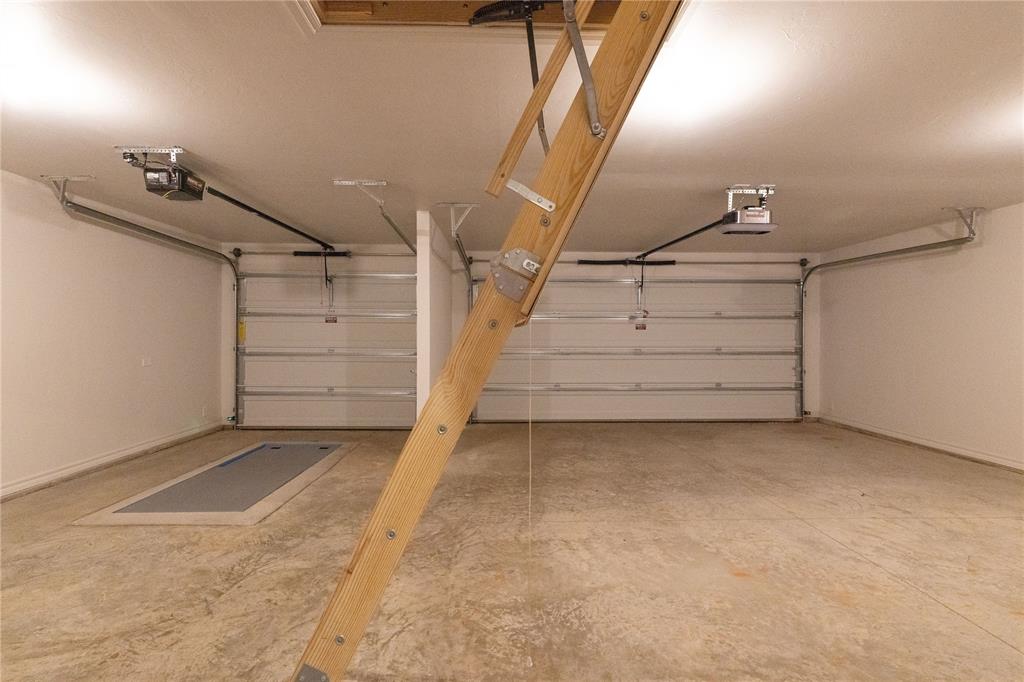 9705 Blue Bonnet Boulevard Property Photo 32