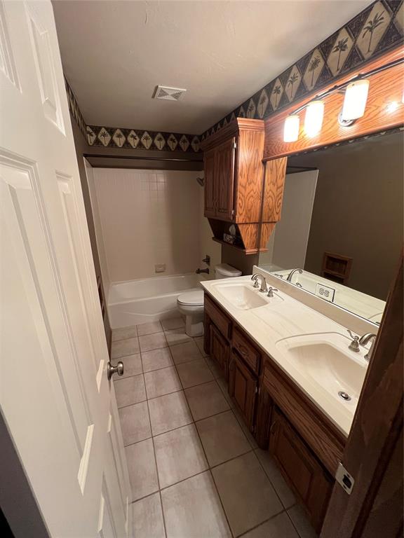 3613 Sw 128th Street Property Photo 9