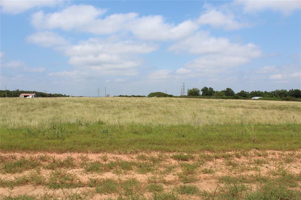 E 1060 Road Property Photo 3