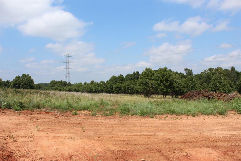 E 1060 Road Property Photo 4