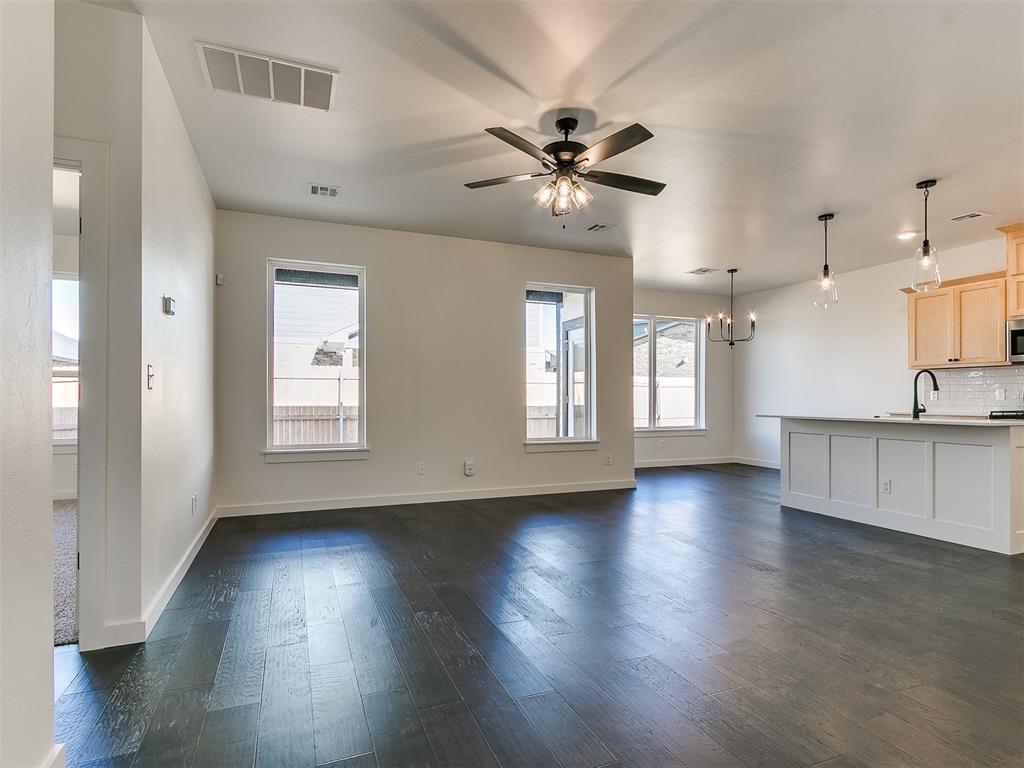 509 Nw 176th Street Property Photo 6
