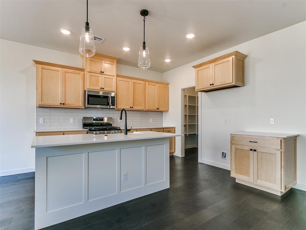 509 Nw 176th Street Property Photo 13