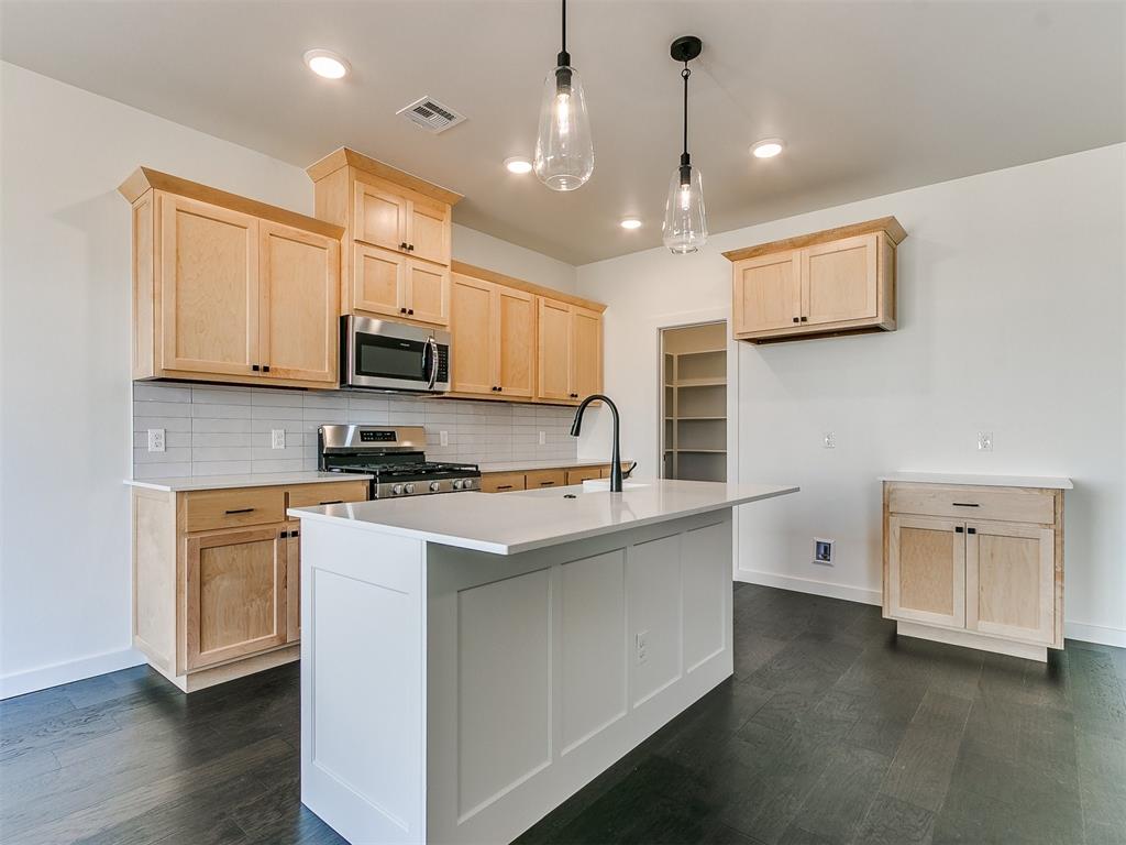 509 Nw 176th Street Property Photo 14