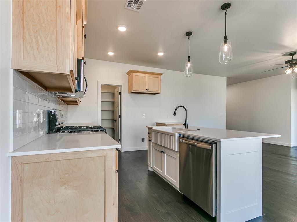 509 Nw 176th Street Property Photo 17