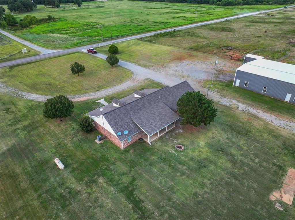 24286 E County Road 1580 Property Photo 12