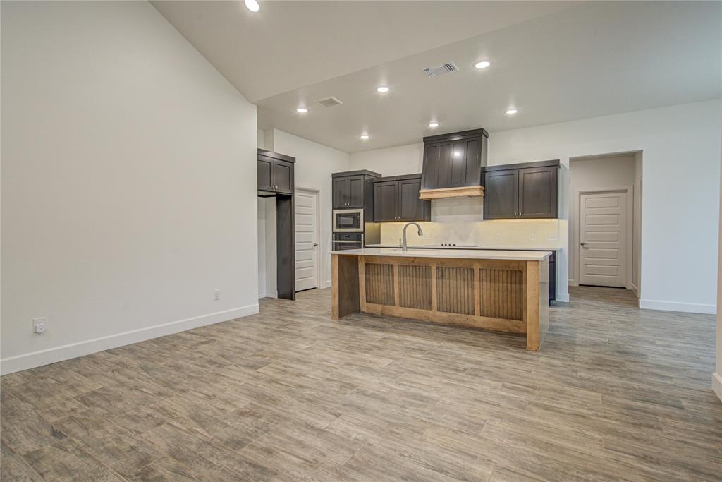 11032 Black Lion Court Property Photo 9