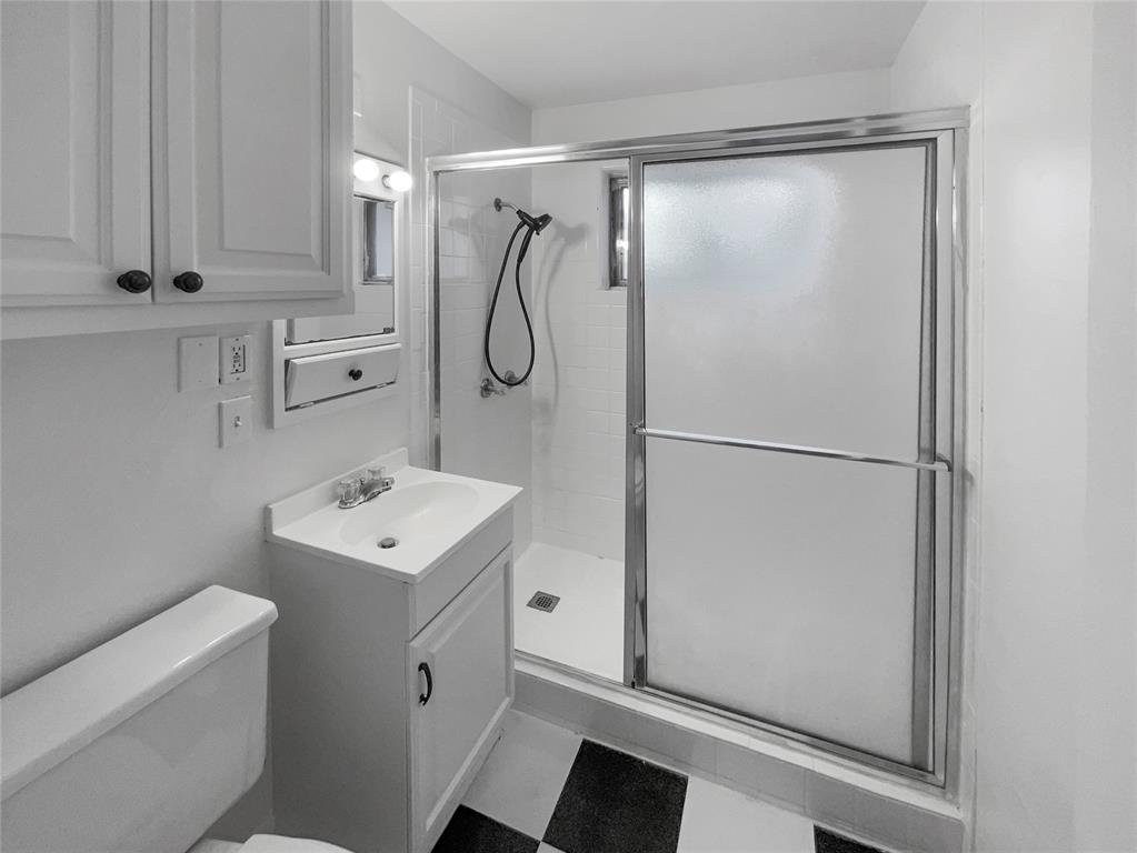 1708 Iowa Street Property Photo 5