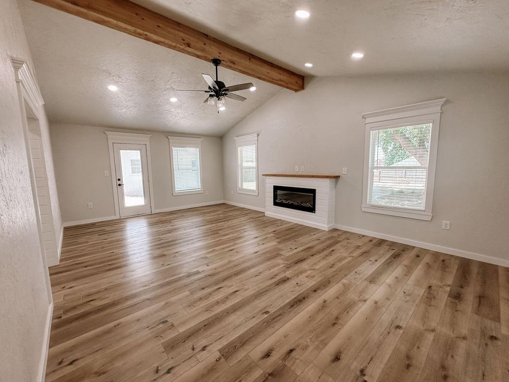 306 N Max Street Property Photo 20
