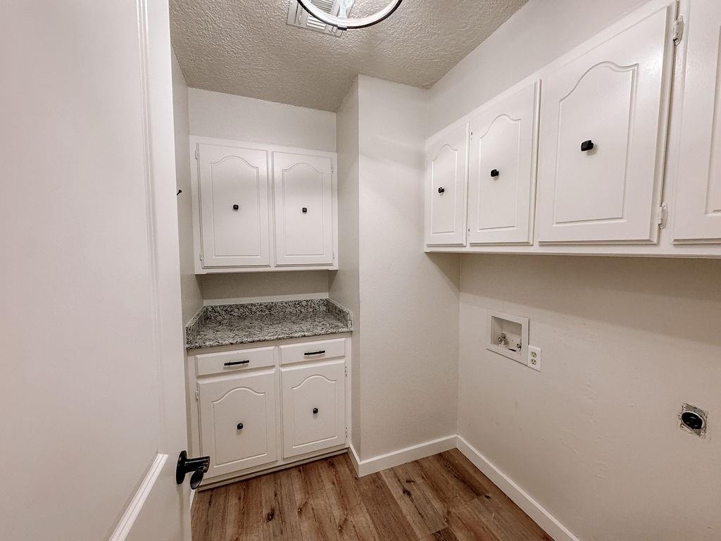 306 N Max Street Property Photo 24