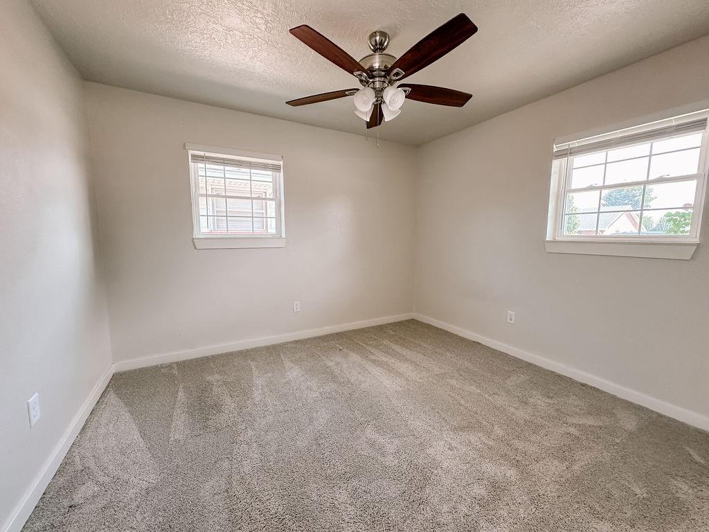 306 N Max Street Property Photo 36