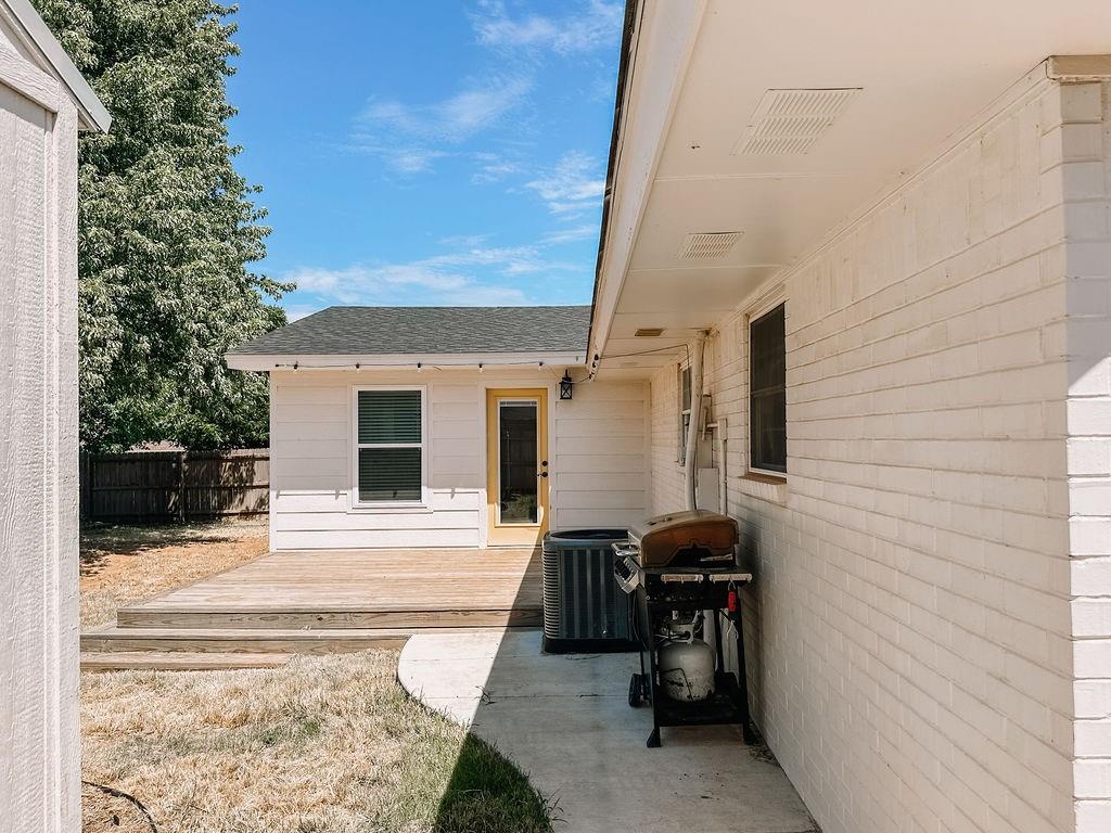 306 N Max Street Property Photo 43