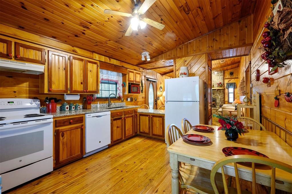 343 Woodland Circle Property Photo 4
