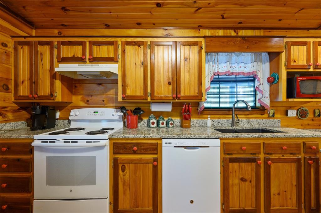 343 Woodland Circle Property Photo 6