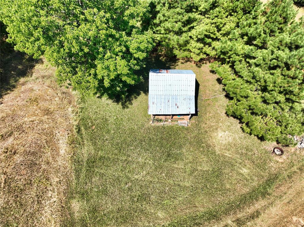 999 Hamil Road Property Photo 7