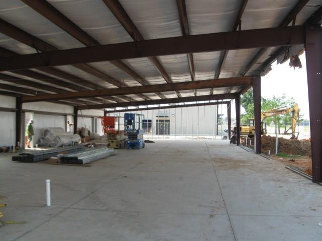 3939 N Kickapoo Street Property Photo 6